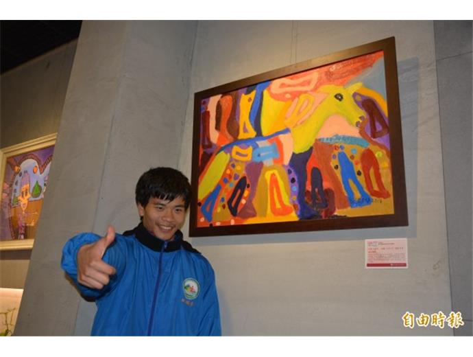 畫出一片天 特教生與雕塑家齊開聯展