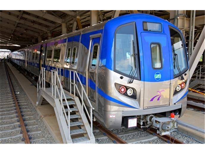 桃園捷運年底通車 擬聘千人服務