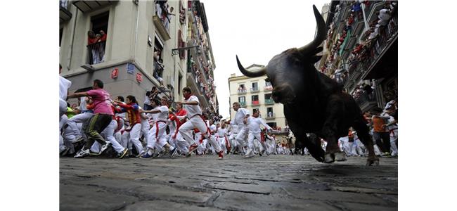 西班牙節慶 -《San Fermin》與奔牛節 西班牙節慶 -《San Fermin》與奔牛節