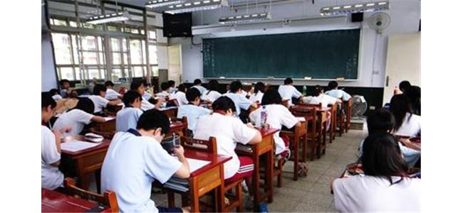 免試先比量尺 對大多數學生不公平 免試先比量尺 對大多數學生不公平