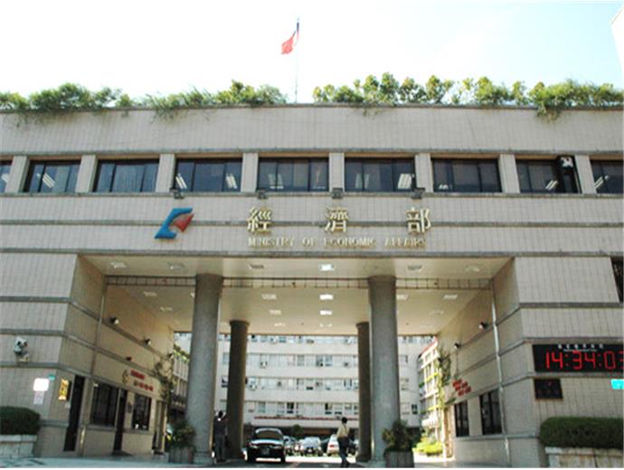 經濟部國營事業招761人 月薪35K起跳
